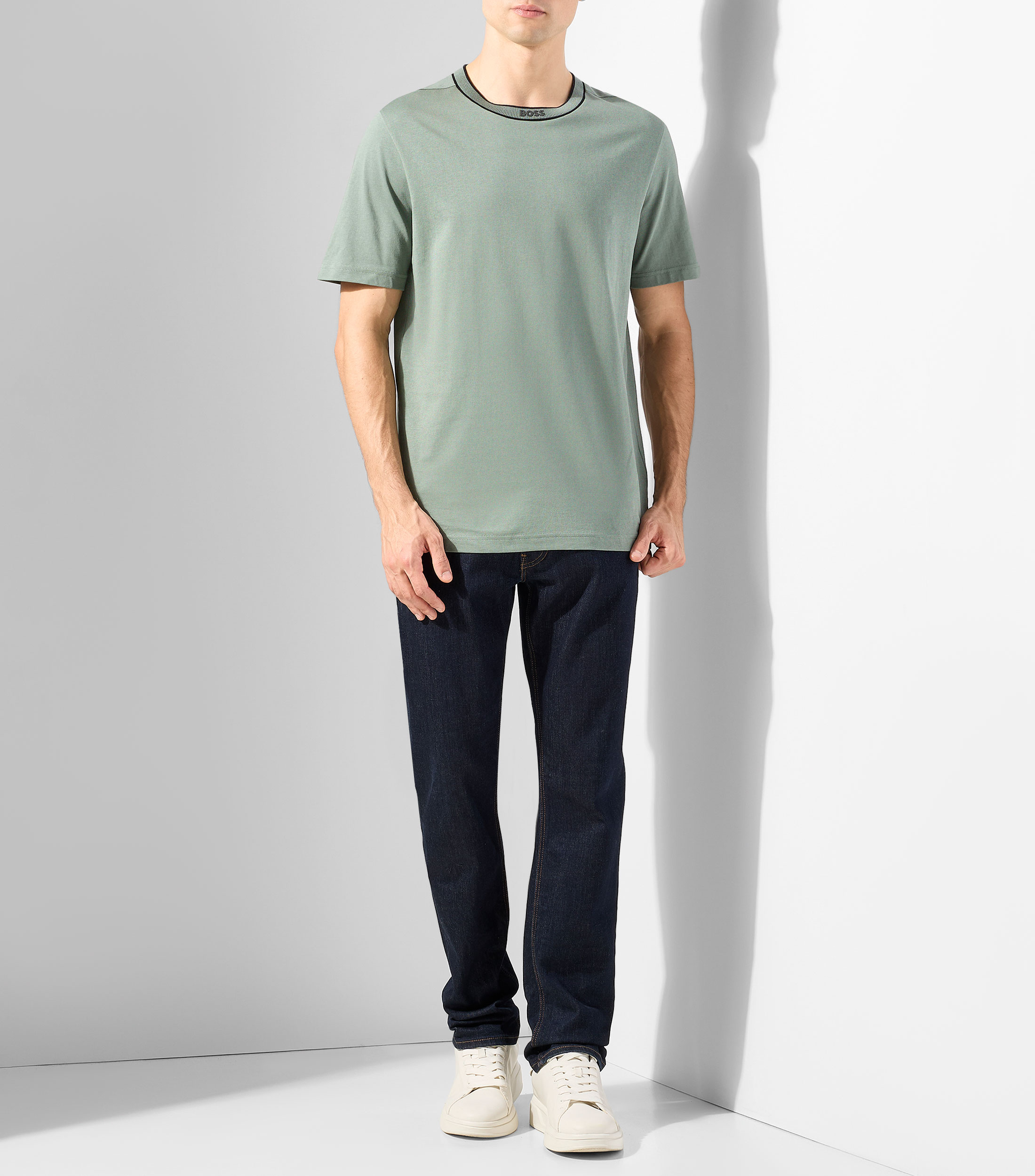 Playera de cuello redondo con manga corta estampada Hombre